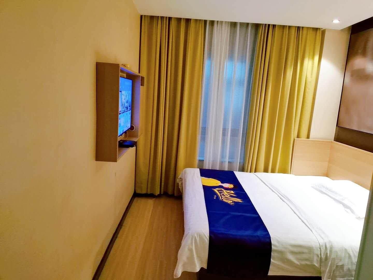 Economy Room
