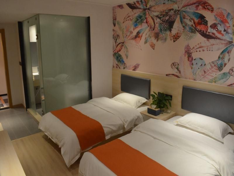 Twin Bussiness Room