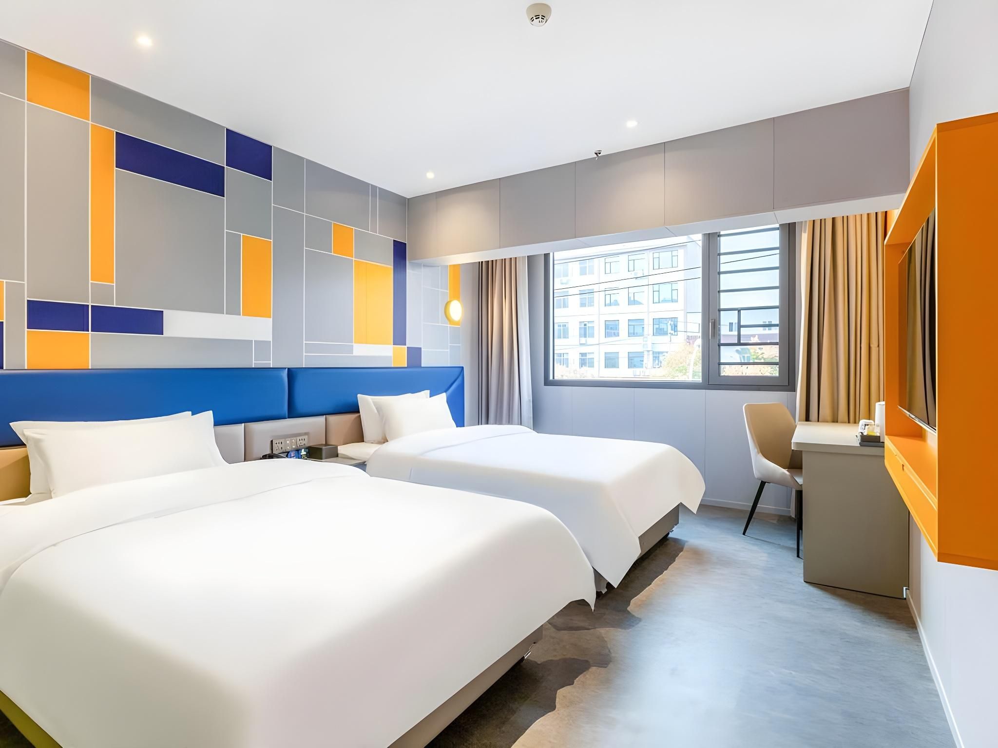WH - New 7 Days Zizai Twin Room