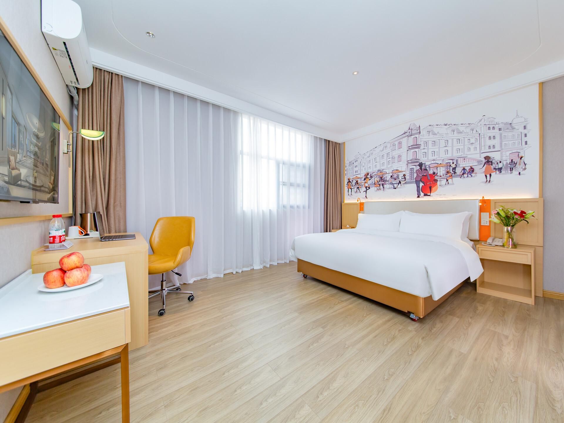 Deluxe Queen Room