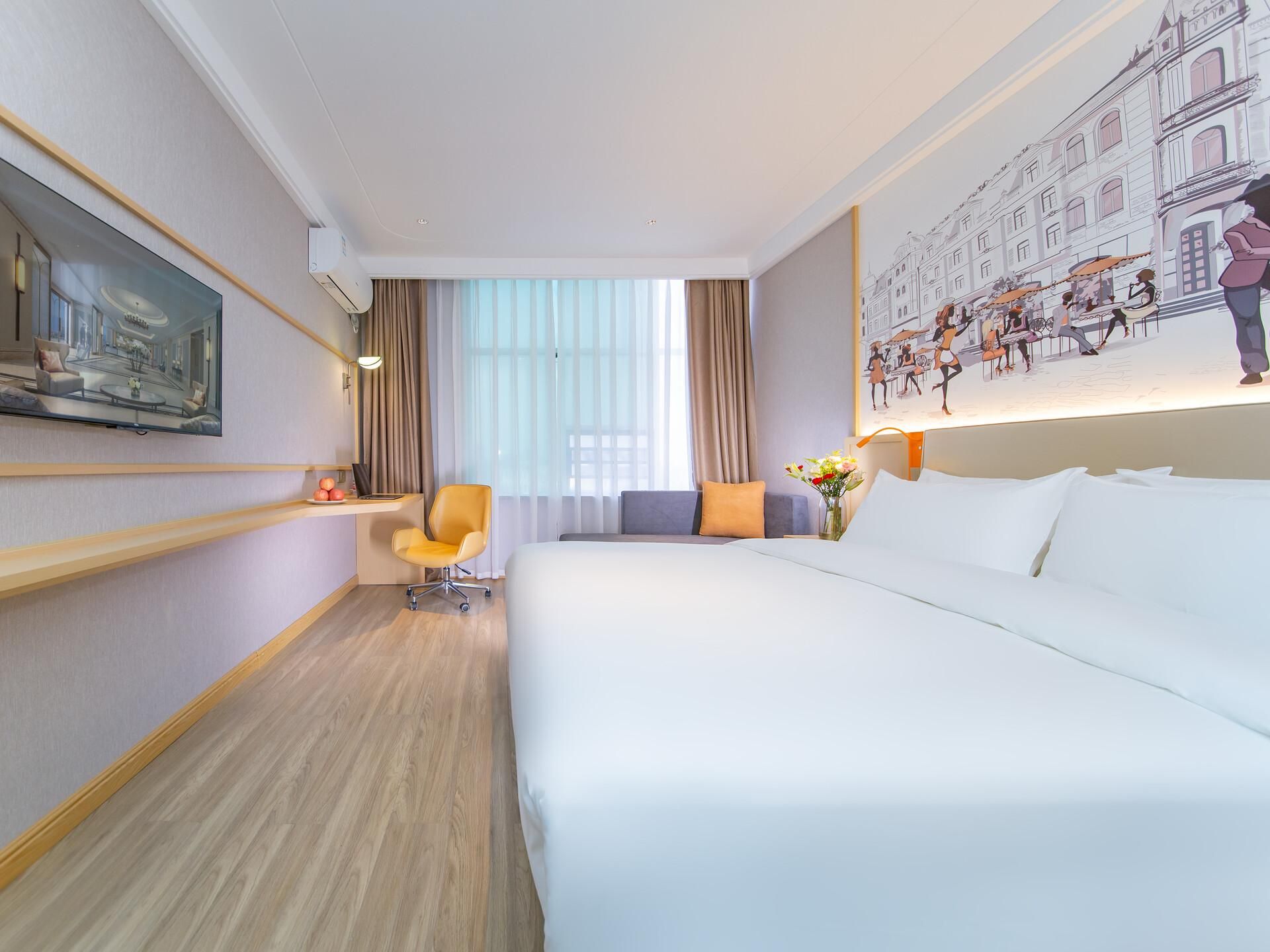 Business King Room
