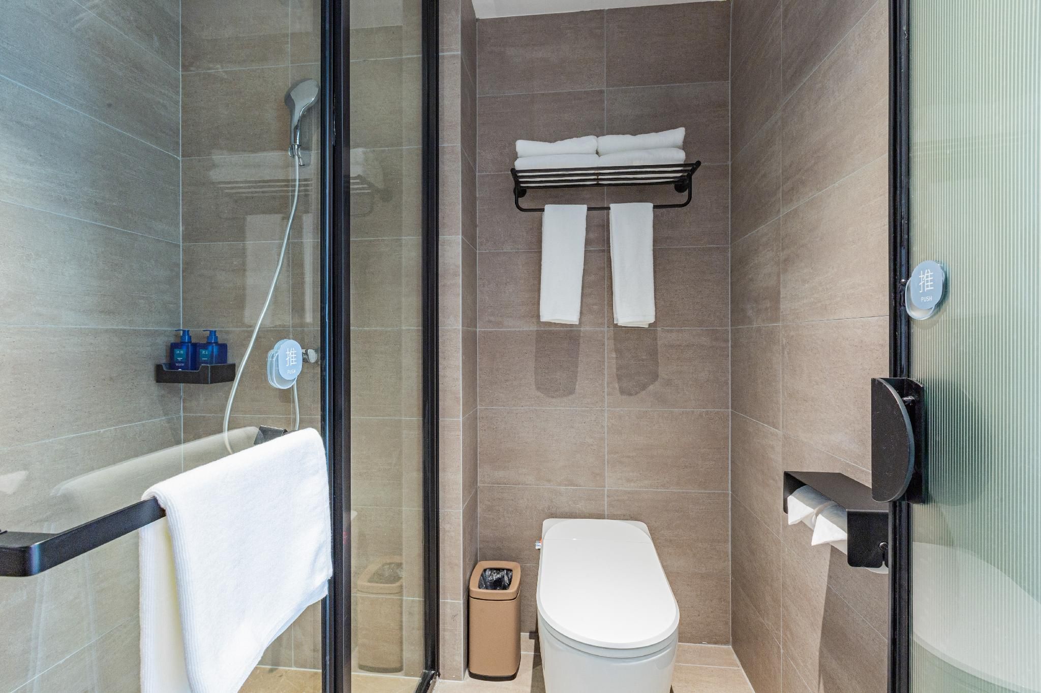 Marsden Luxury Suite