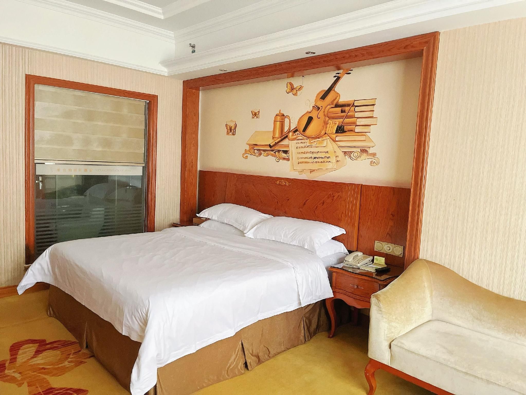 Superior Queen Room
