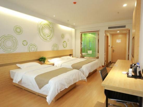 GTI - Guest Room, Chess