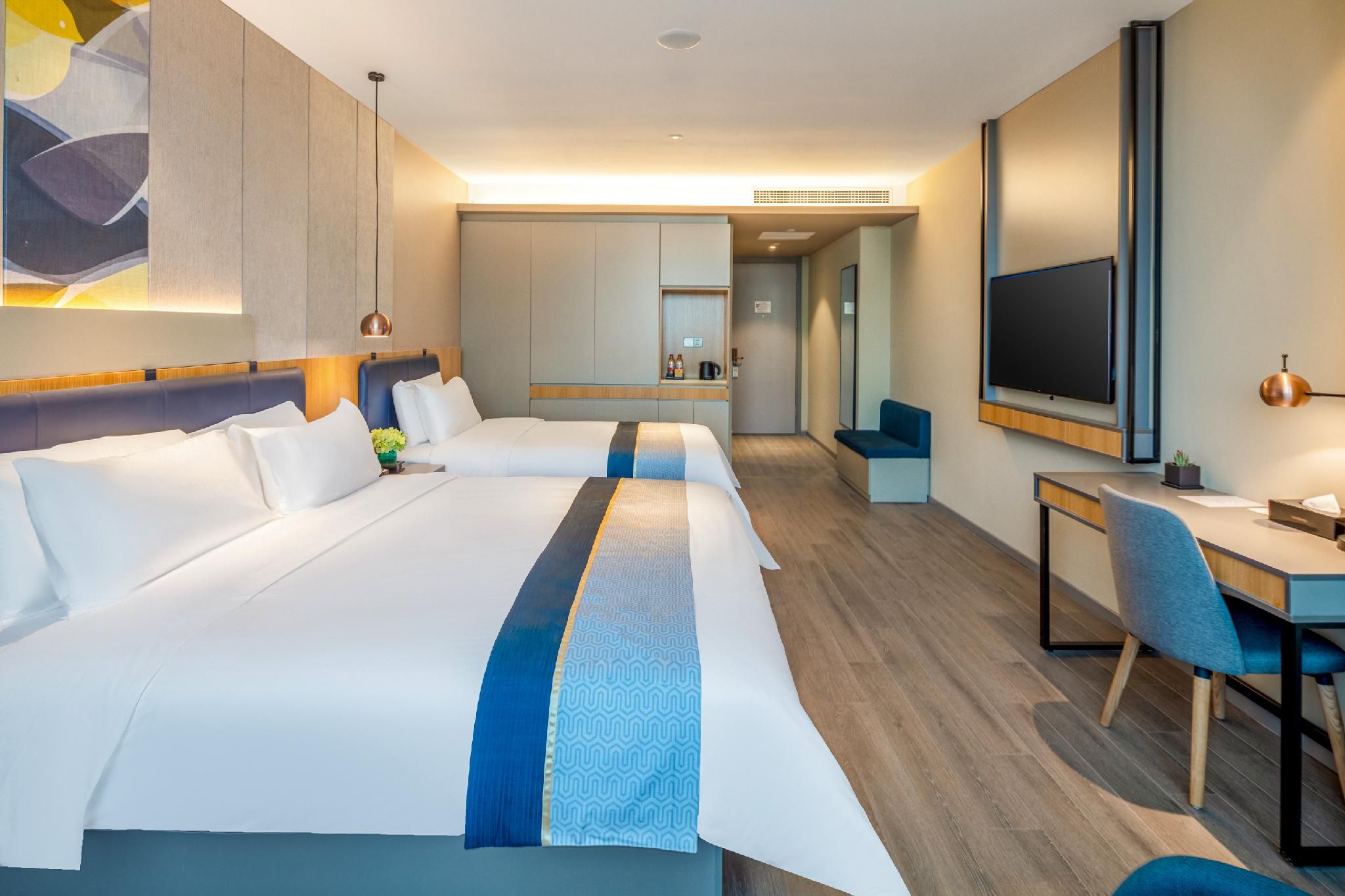 Twin Business Room