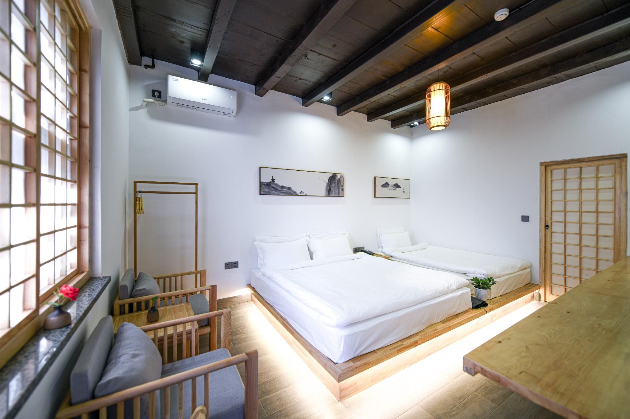 Elsewhere Hotel Inn Ancient City Center Branch Family Room