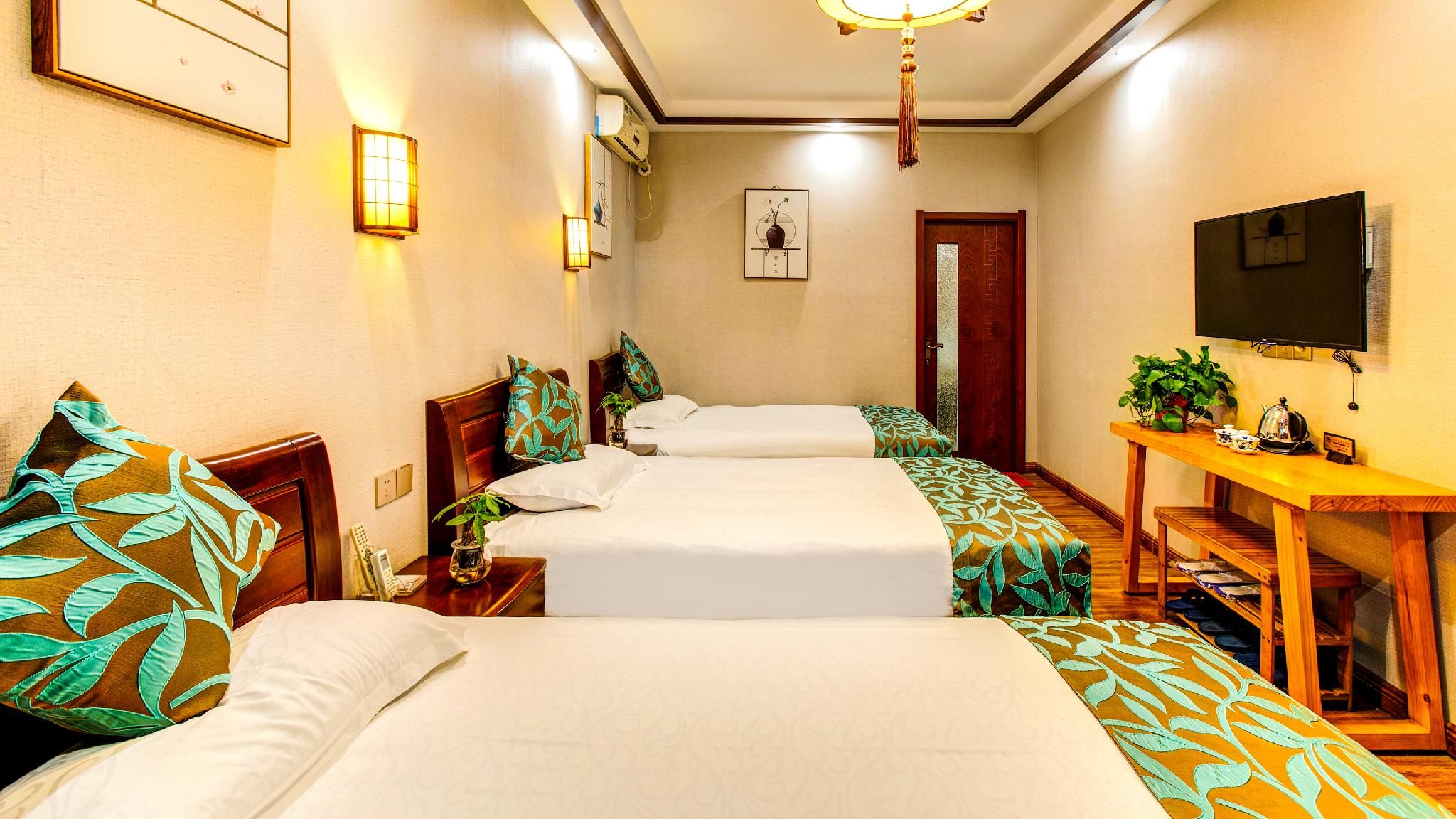 Triple Suite