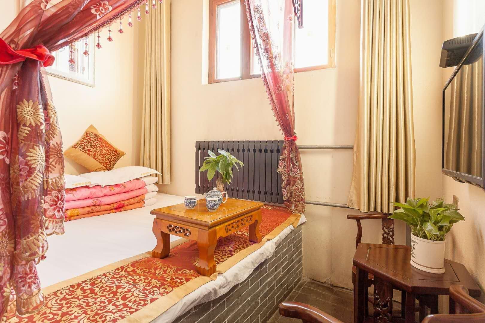 Couple King Bed