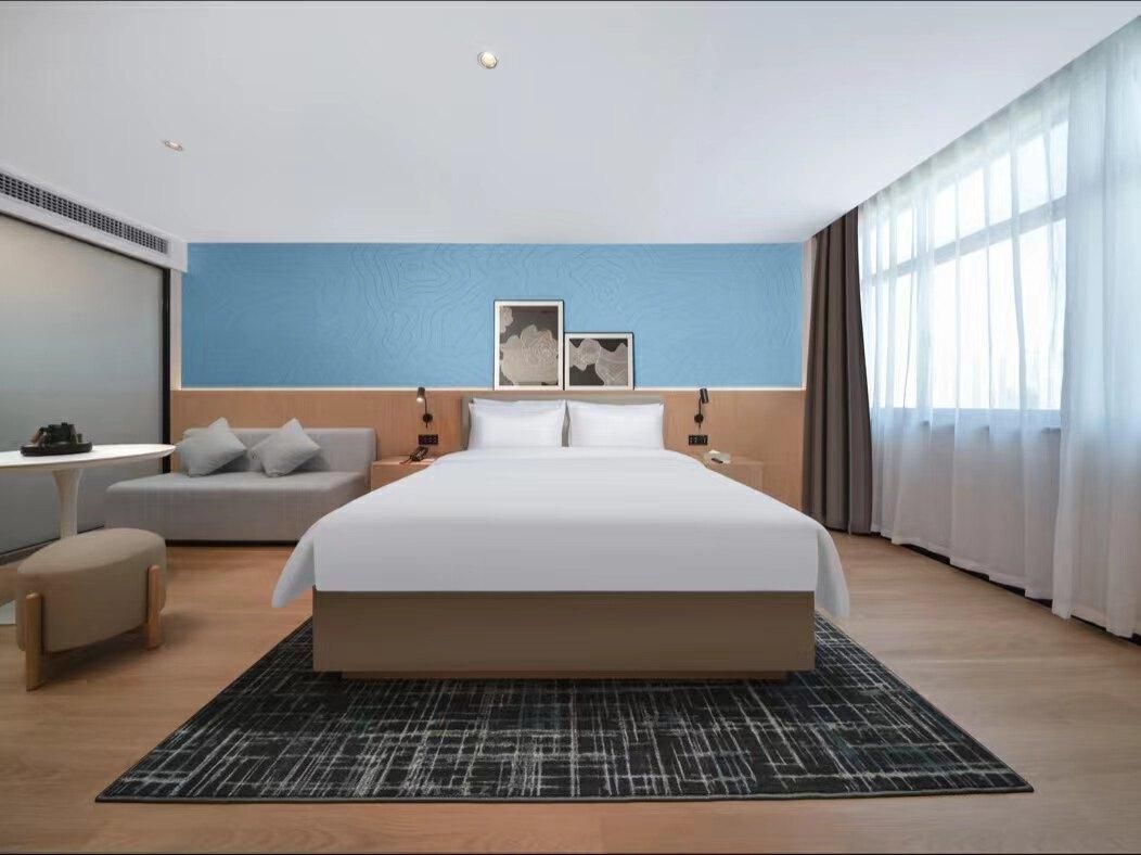 Business Queen Bed Room