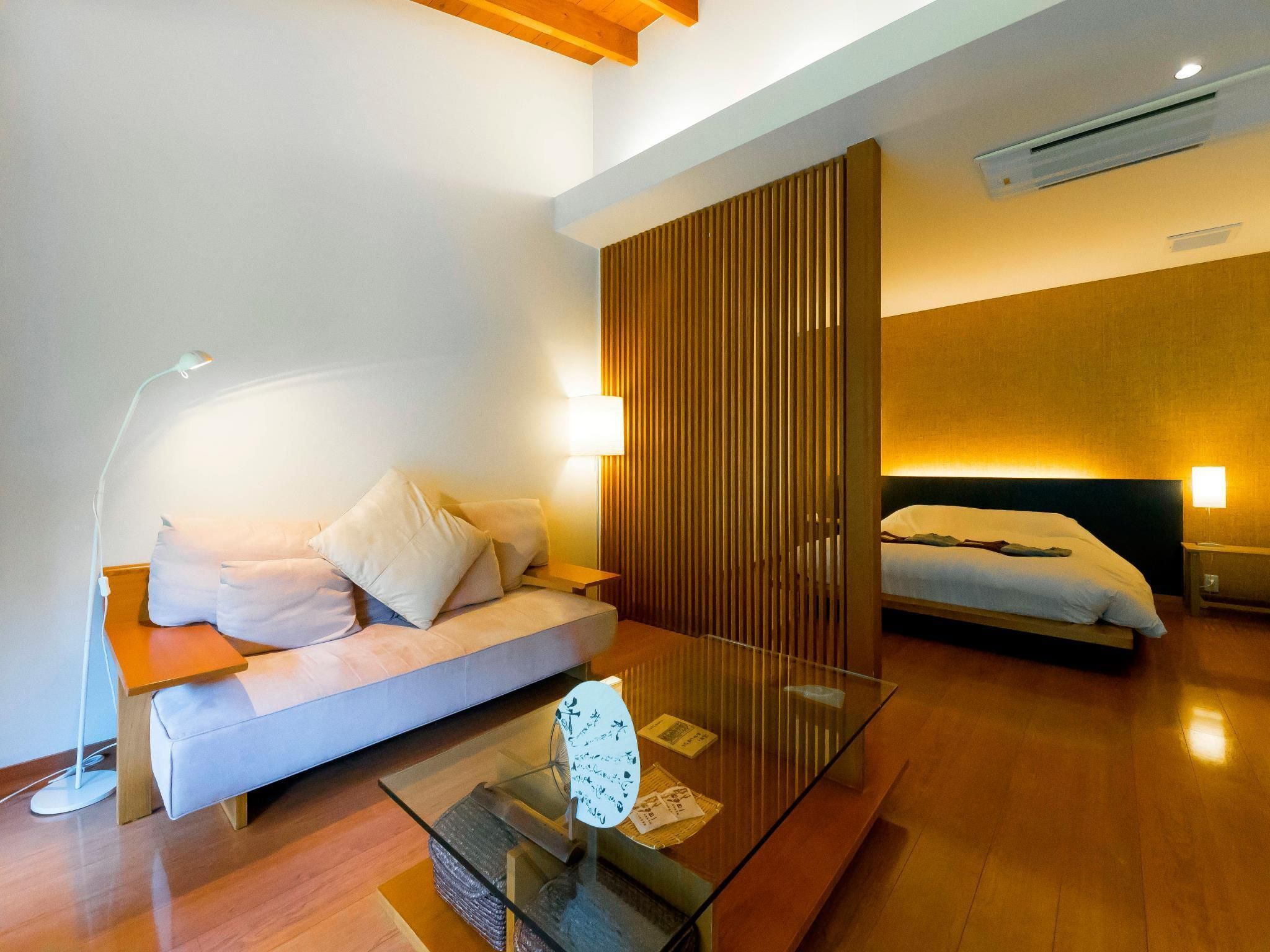 Hollywood Twin Room