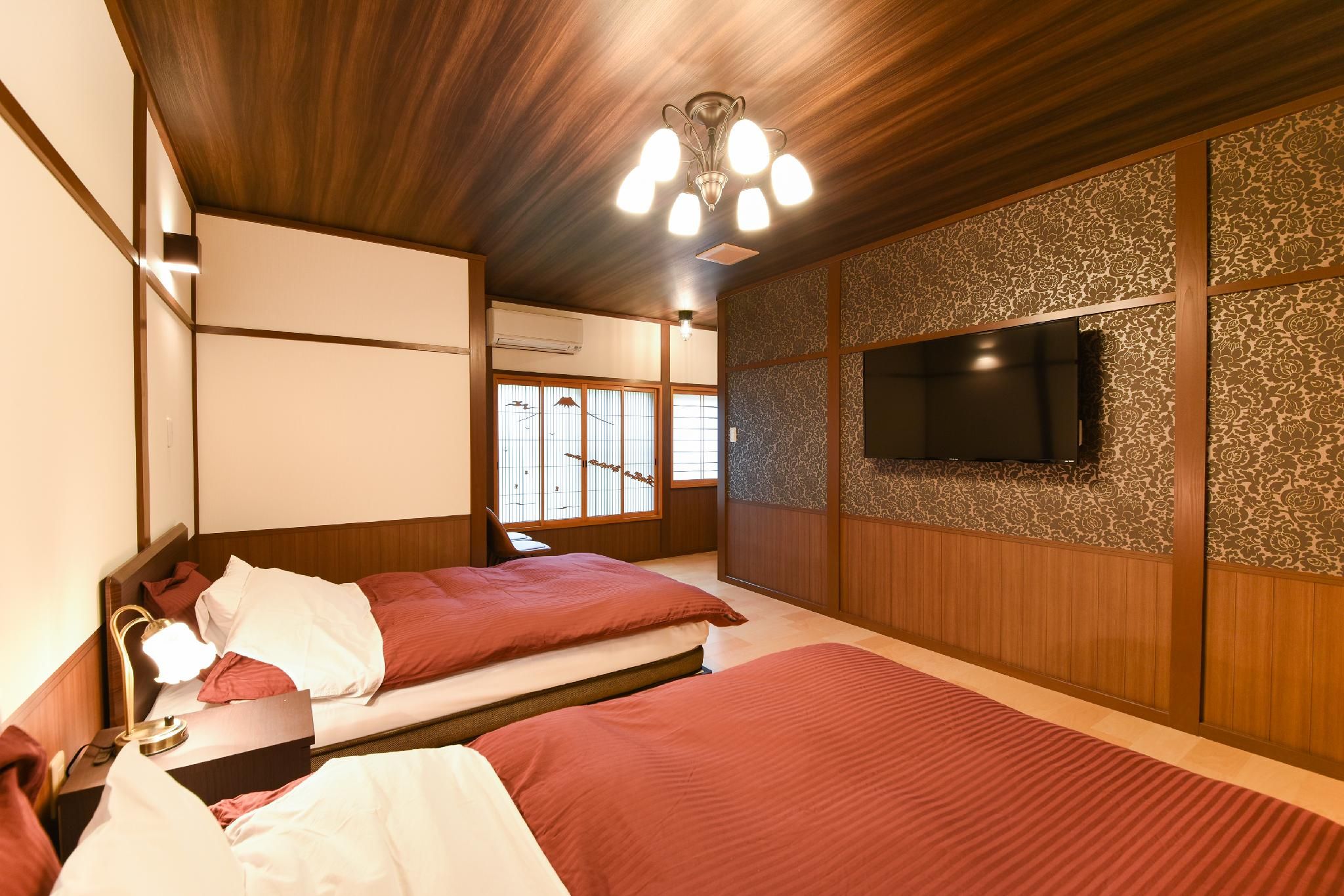 Deluxe Twin Room with Tatami Area