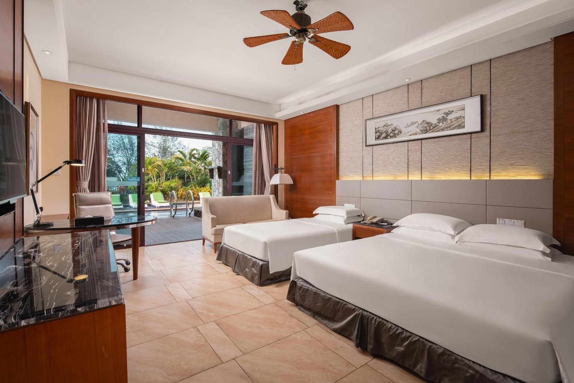 Triple Room with Pool View