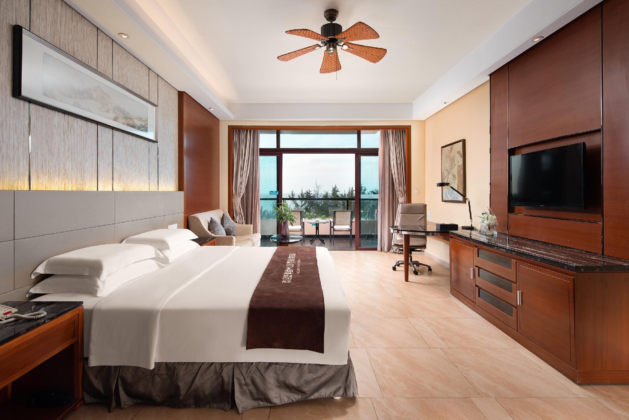 Sea View King with Balcony, Zero Pressure