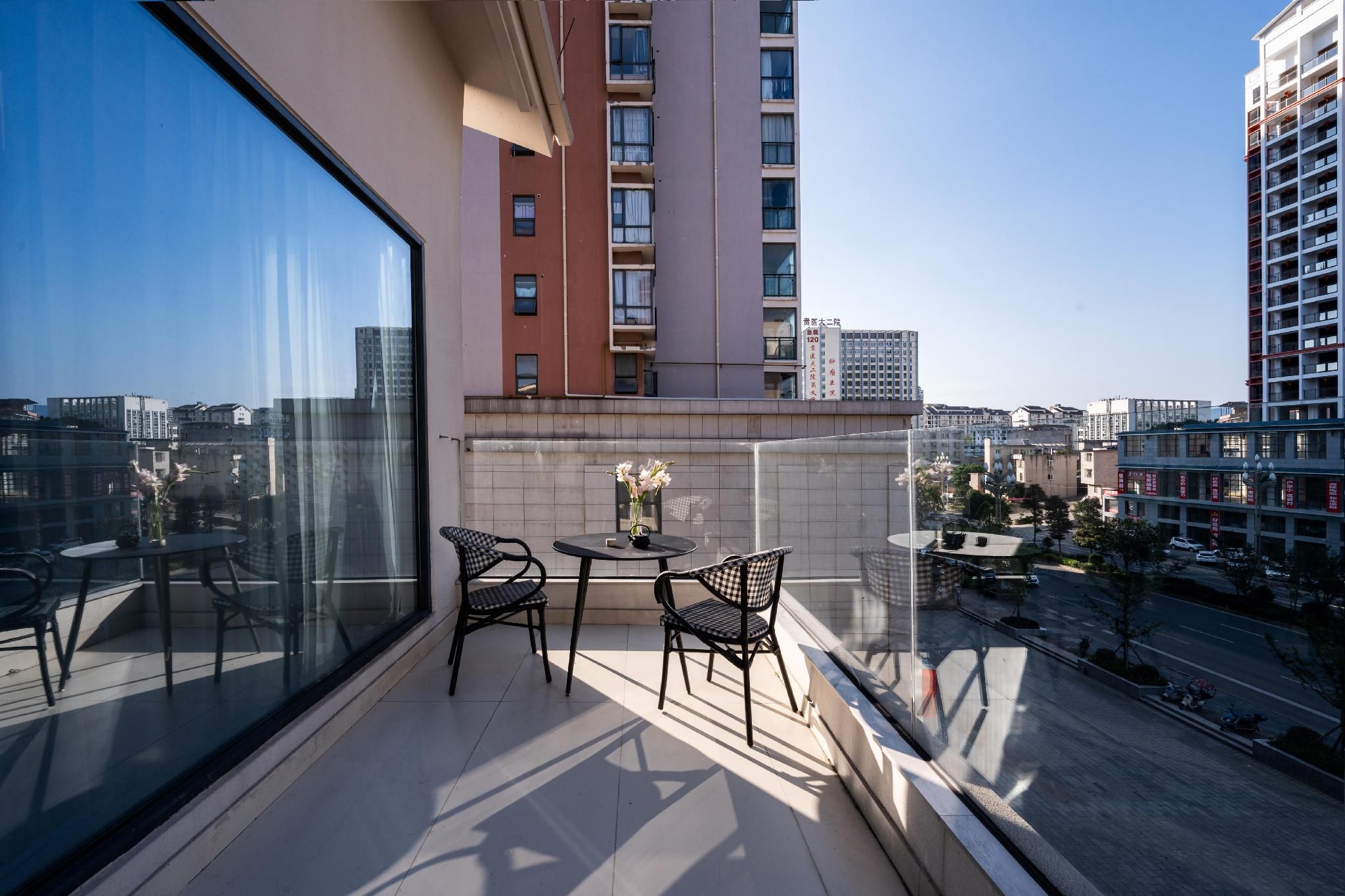 Garden View King Room with Terrace