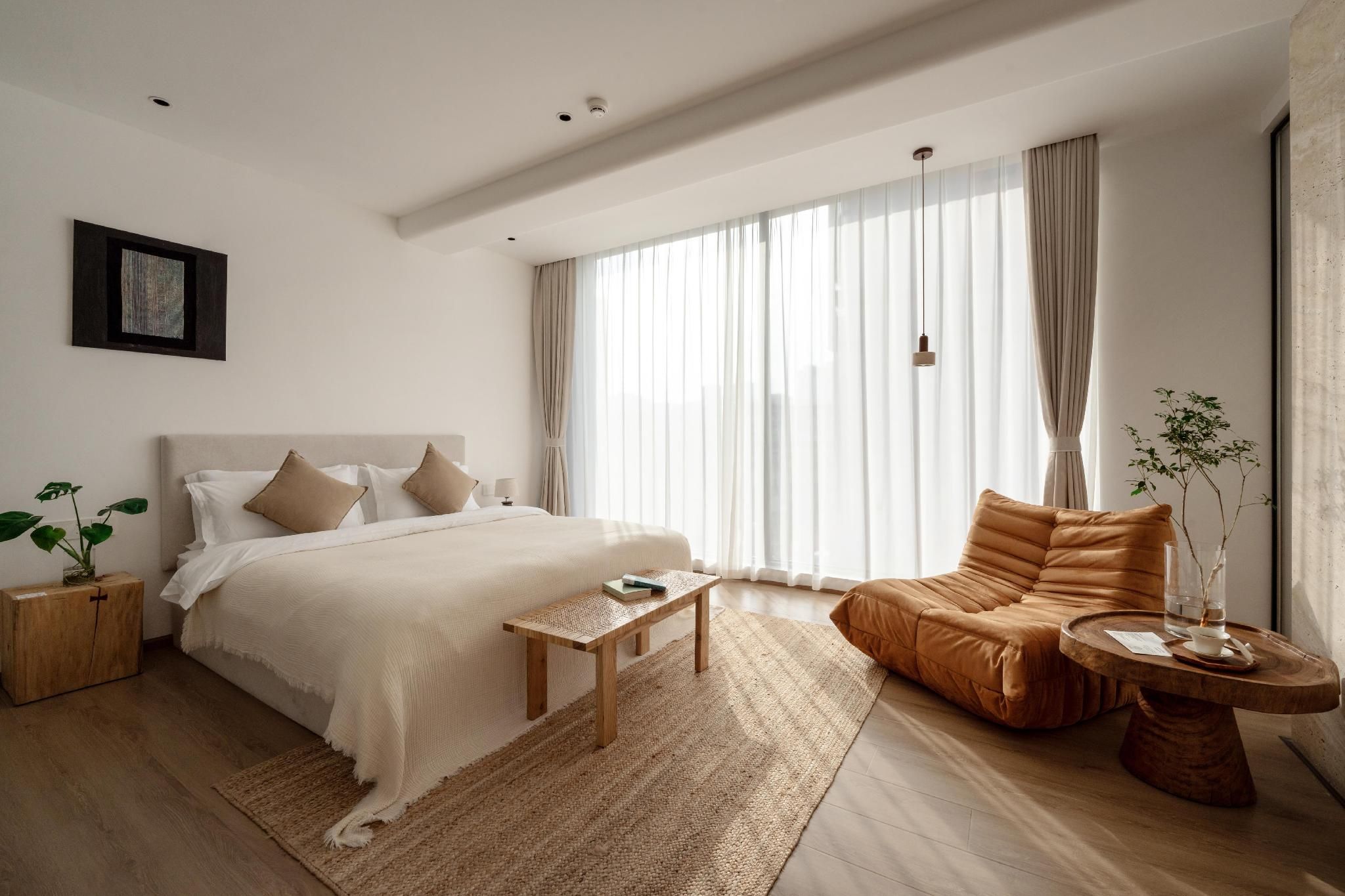 One Bedroom Suite with Garden View
