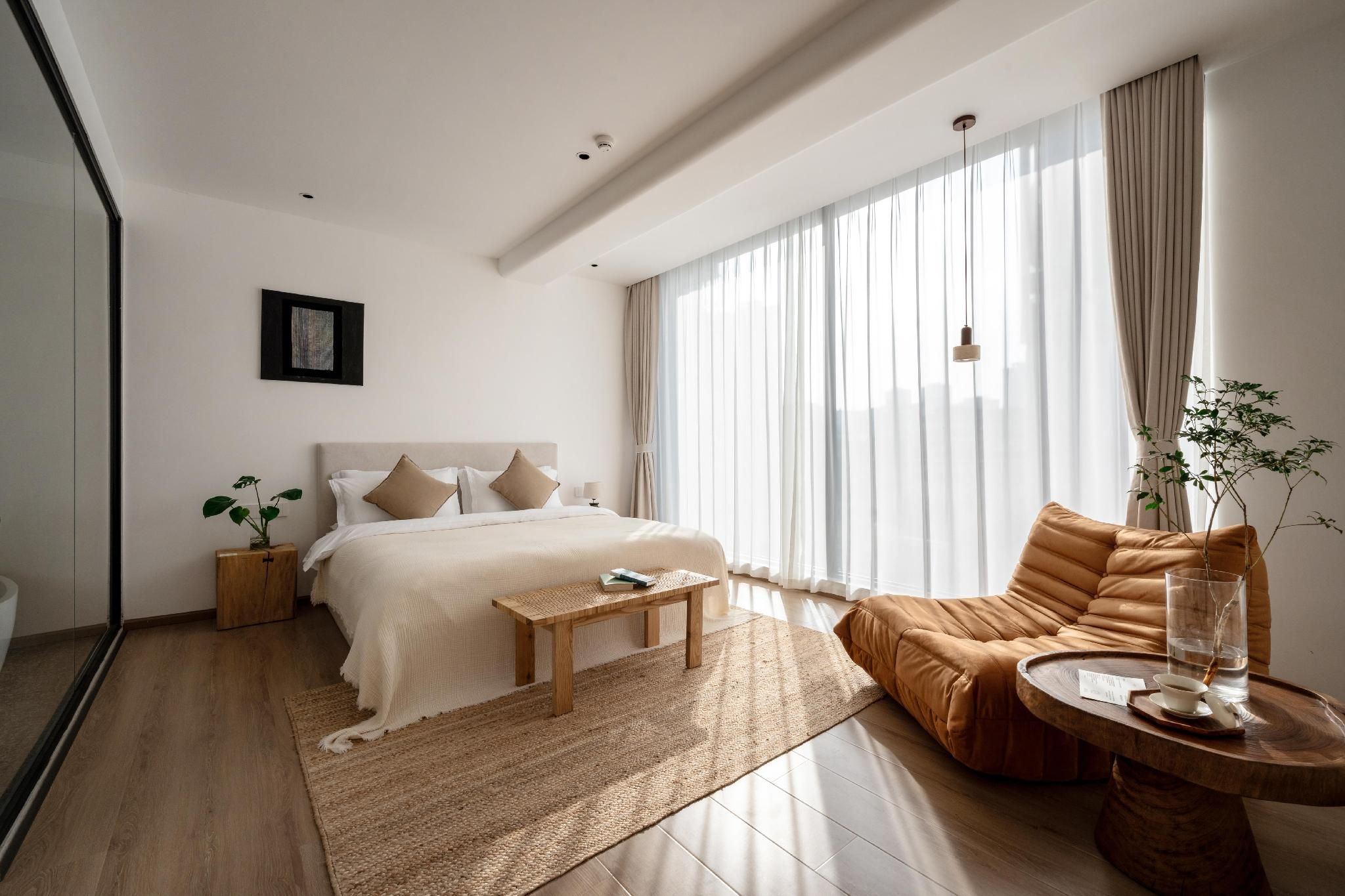 One Bedroom Suite with Garden View