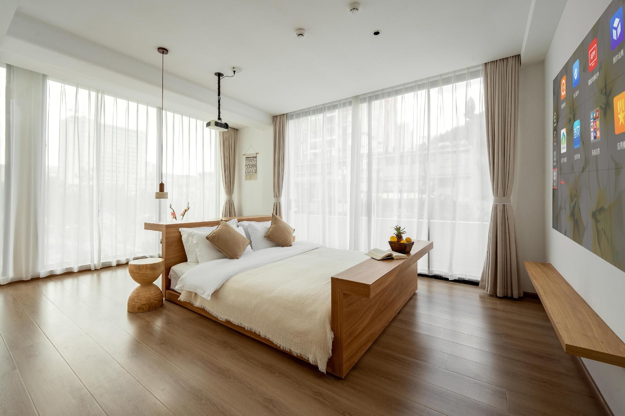 Sunshine Day Room