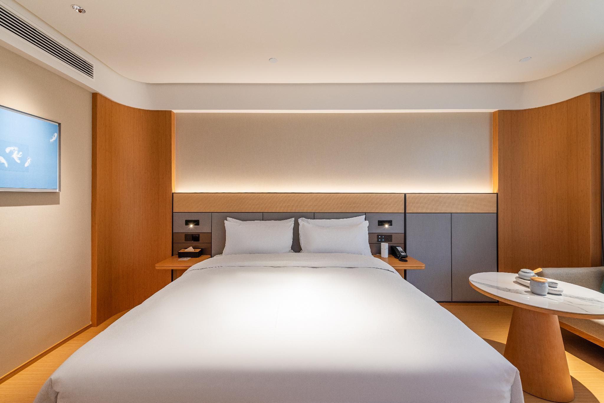 Huazhu - Superior BedRoom