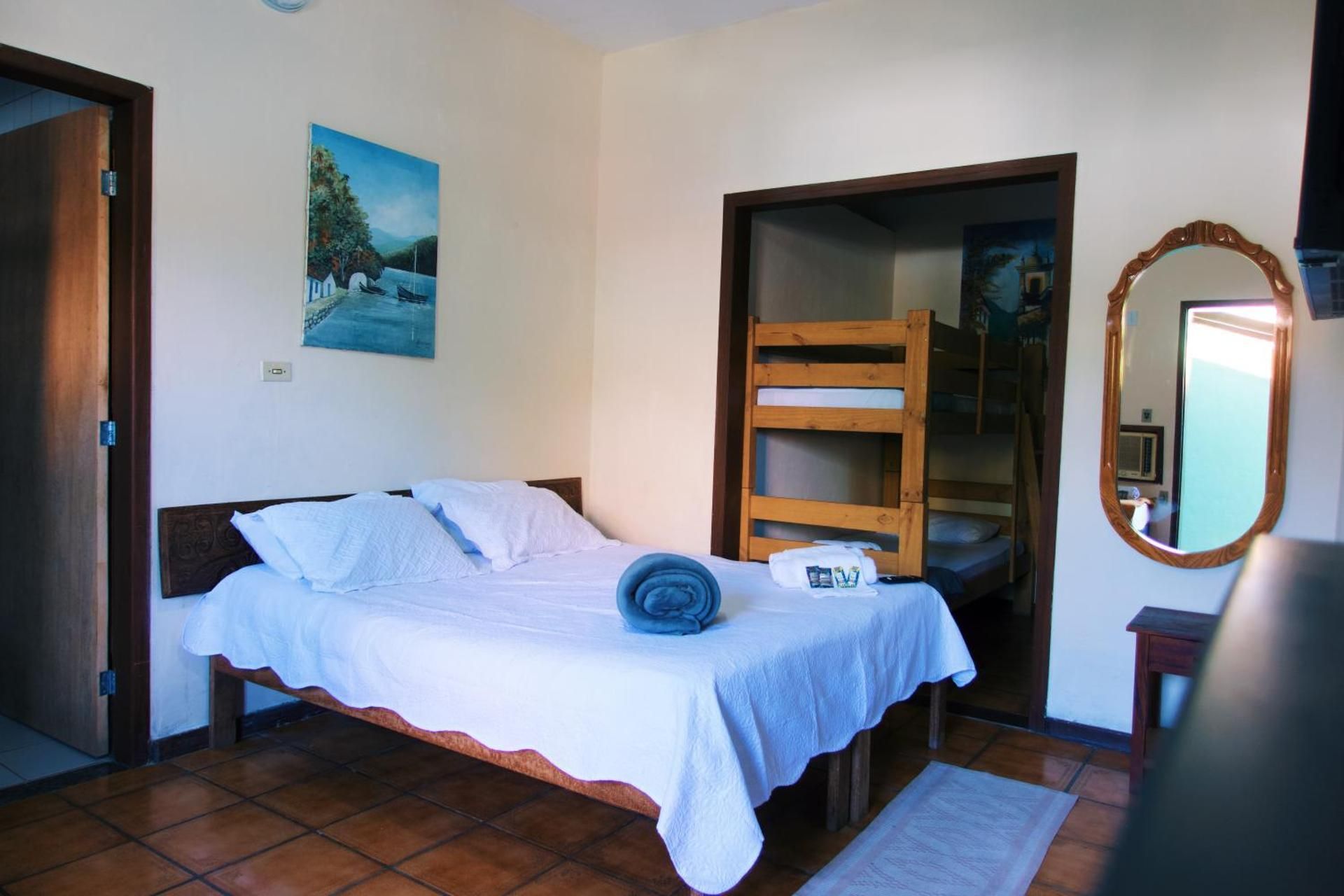 POUSO DE ICARO - POUSADA NO CENTRO de PARATY Family Suite