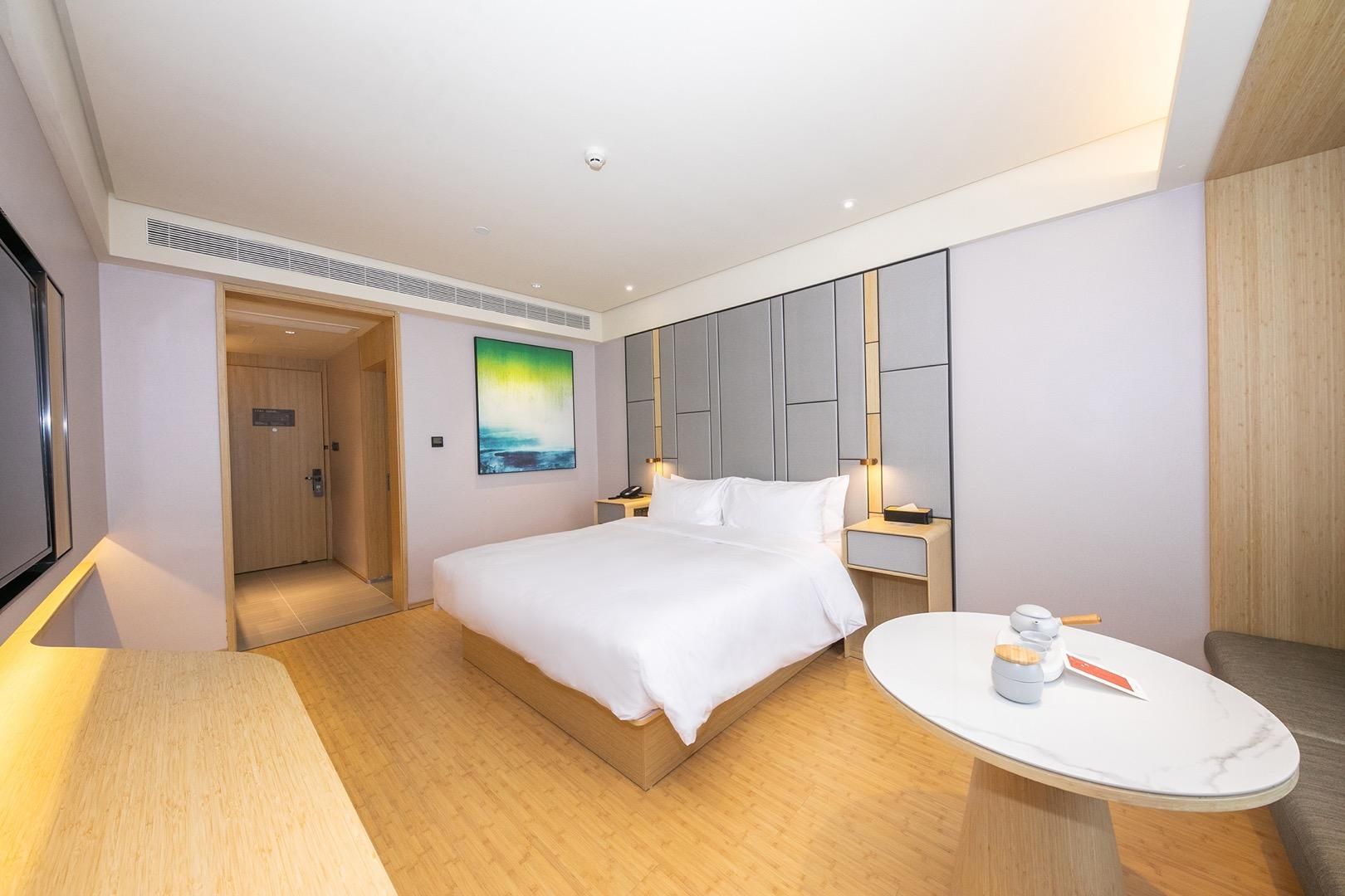 Huazhu - Superior BedRoom