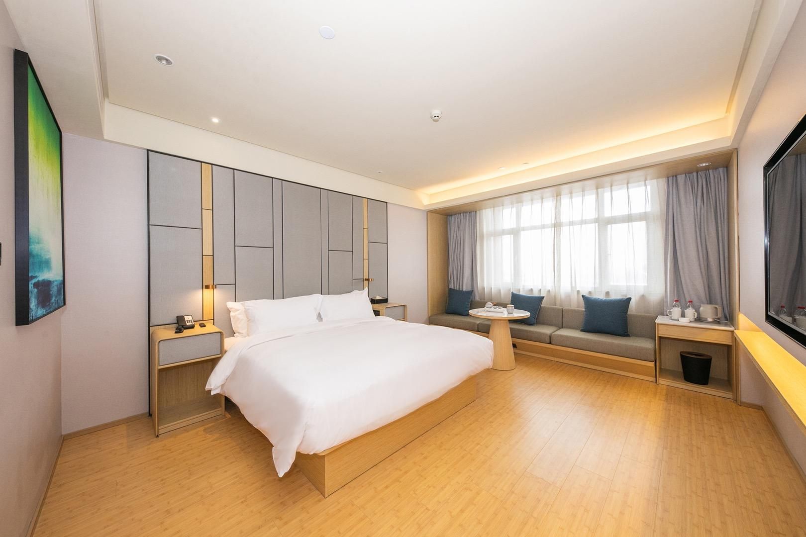 Huazhu - Superior BedRoom