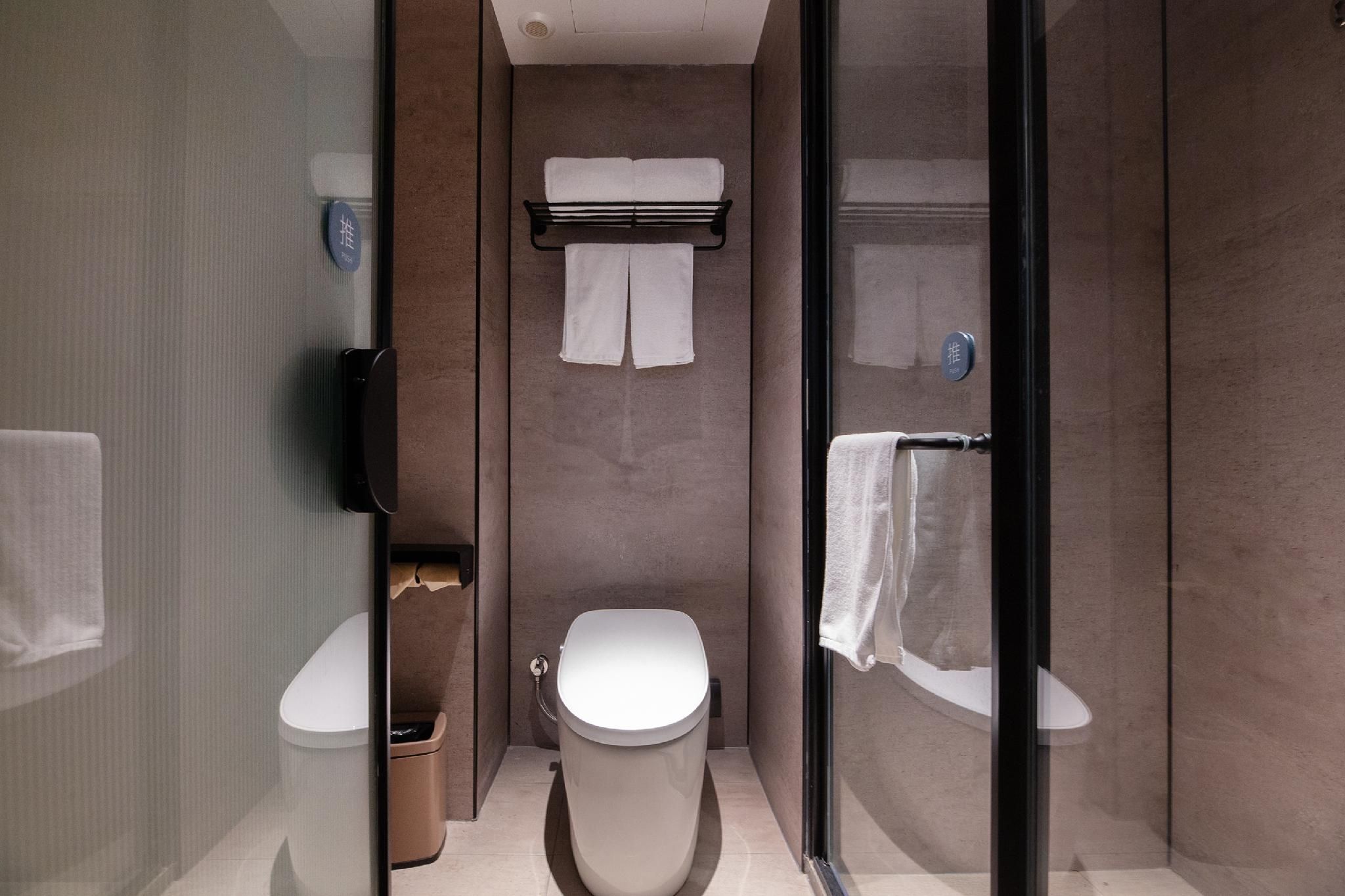 Business Queen Bed Room