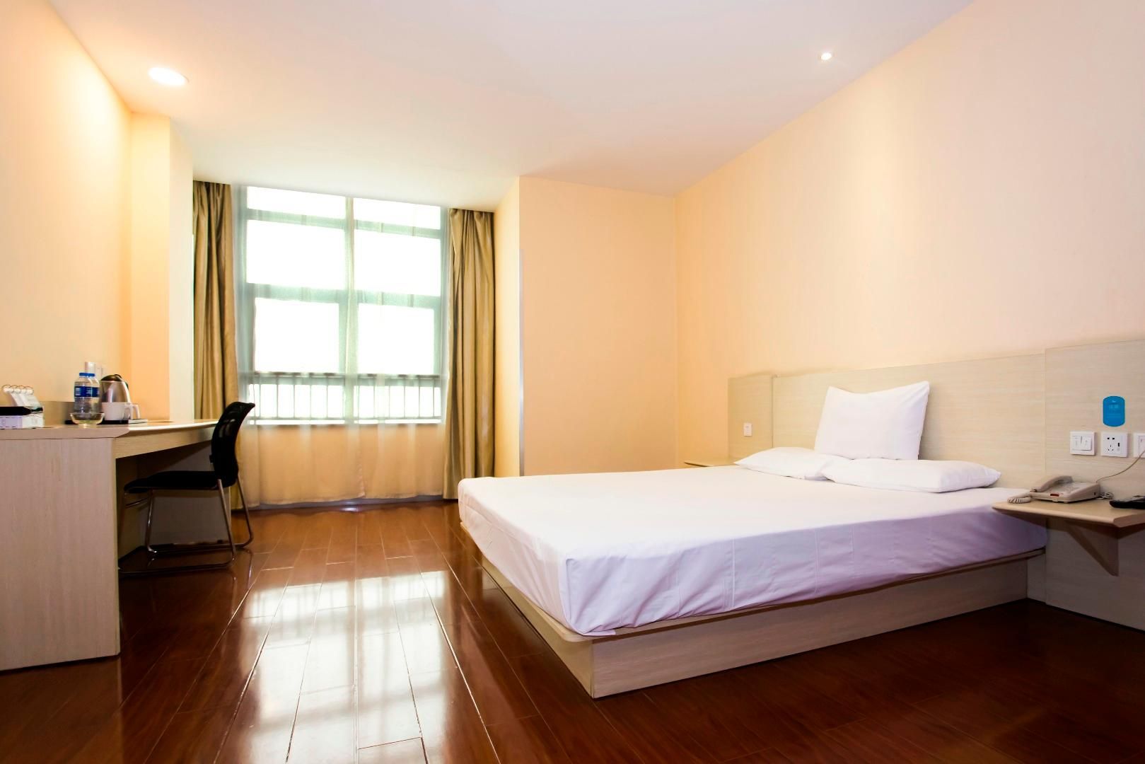Huazhu - Superior BedRoom