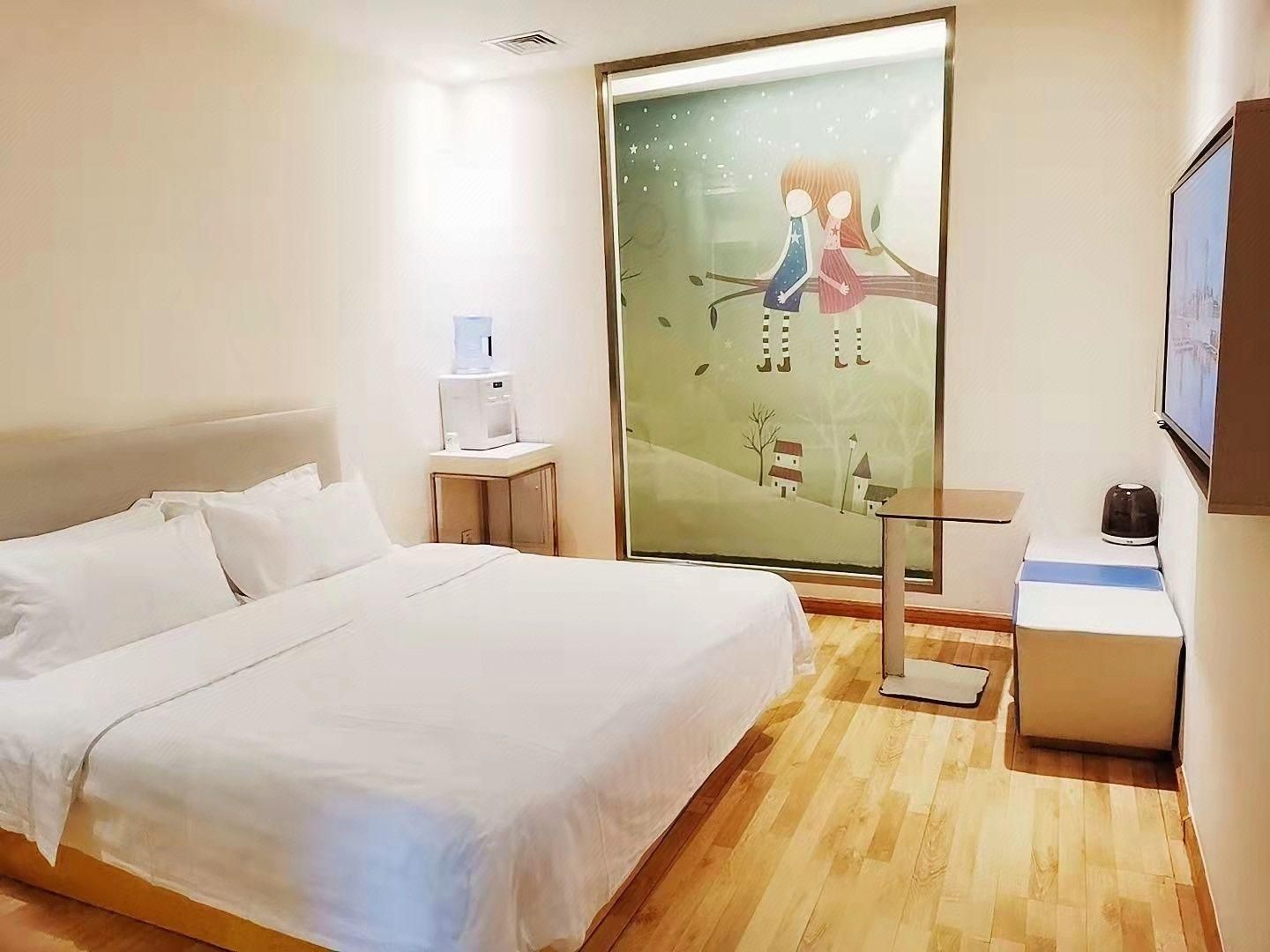 WH - Traditional Bed Room