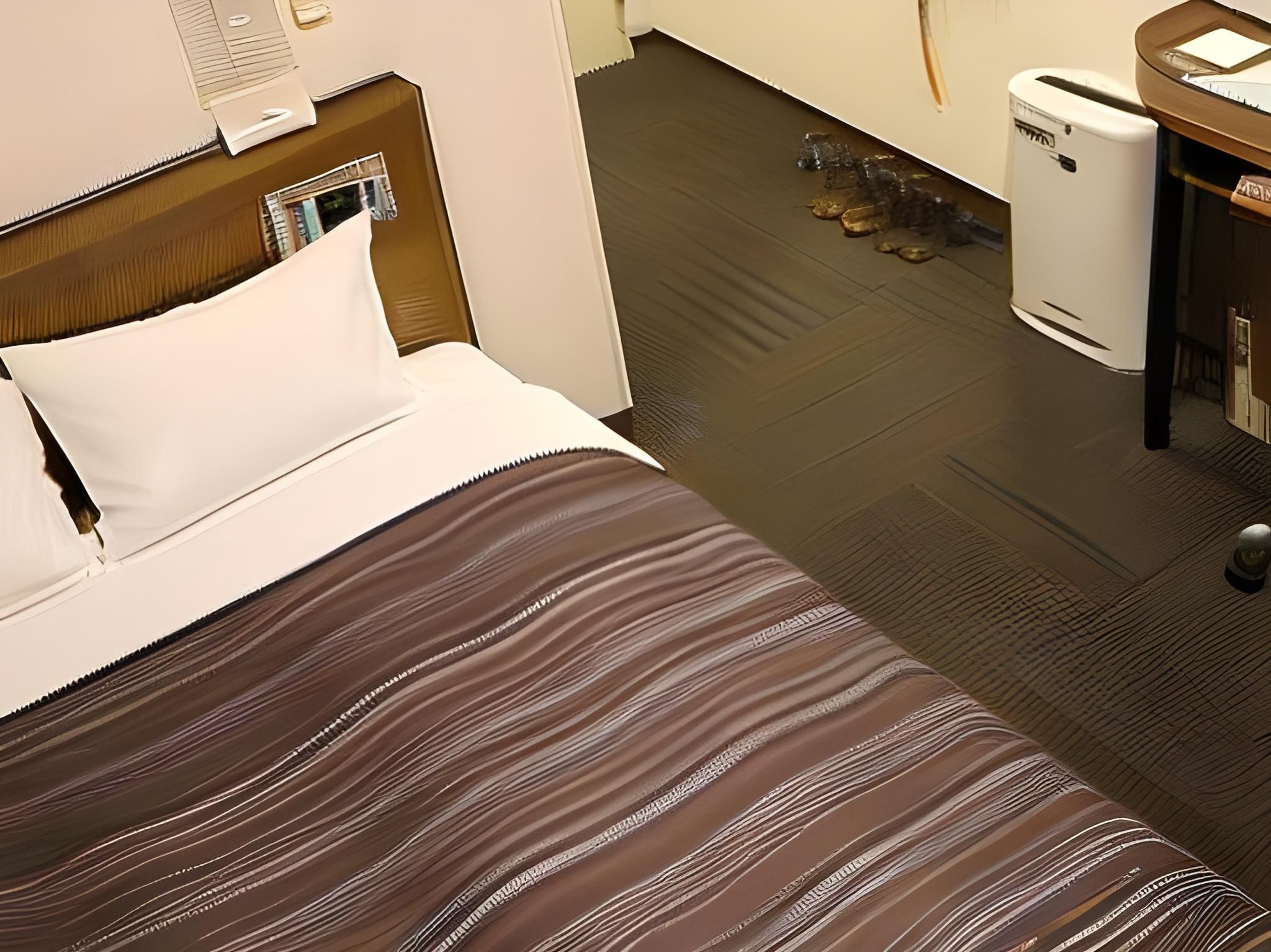 Double Room with Small Double Bed - Non-Smoking
