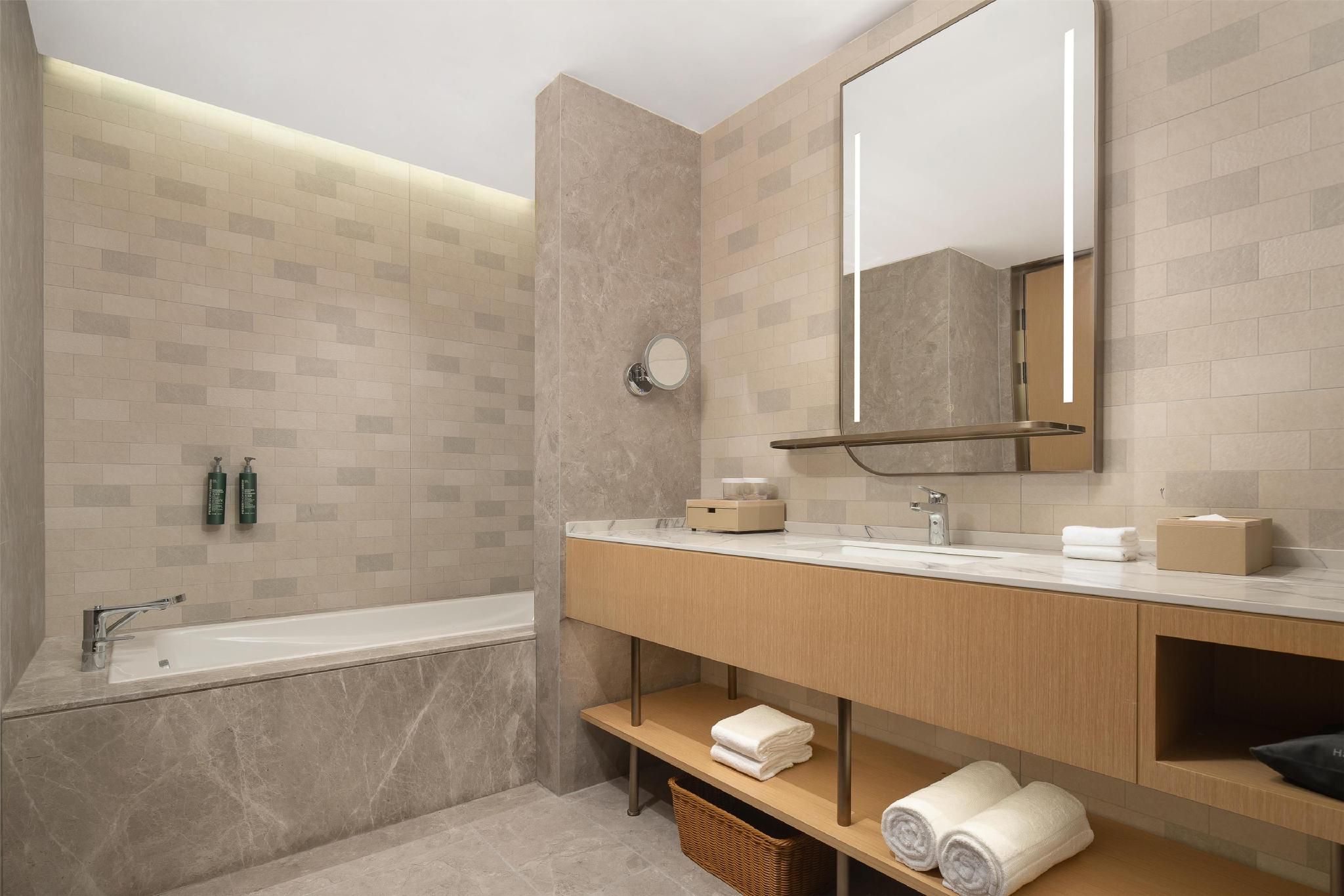 King Deluxe Suite