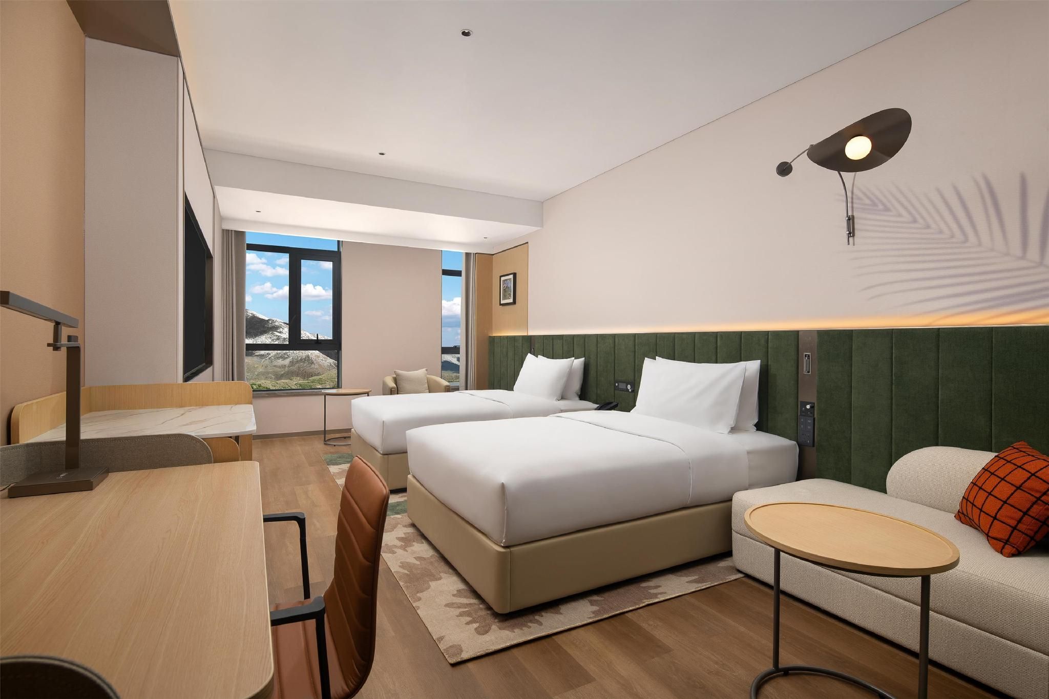 Twin guest room
