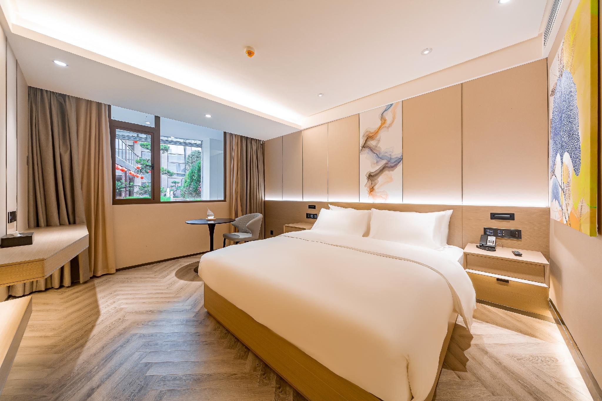 Rezen - Deluxe 1 Bed Room