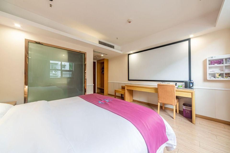 PAI Huixuan Bed Room