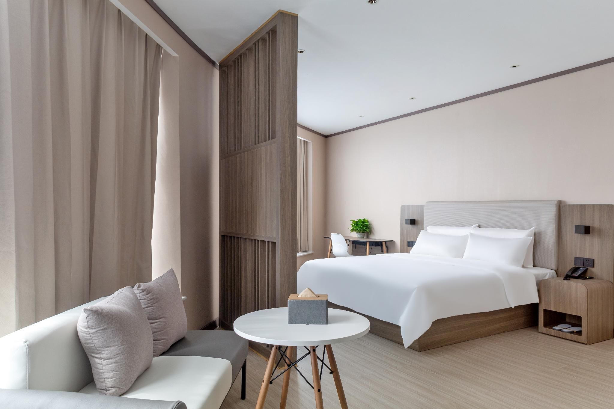Huazhu - Superior BedRoom