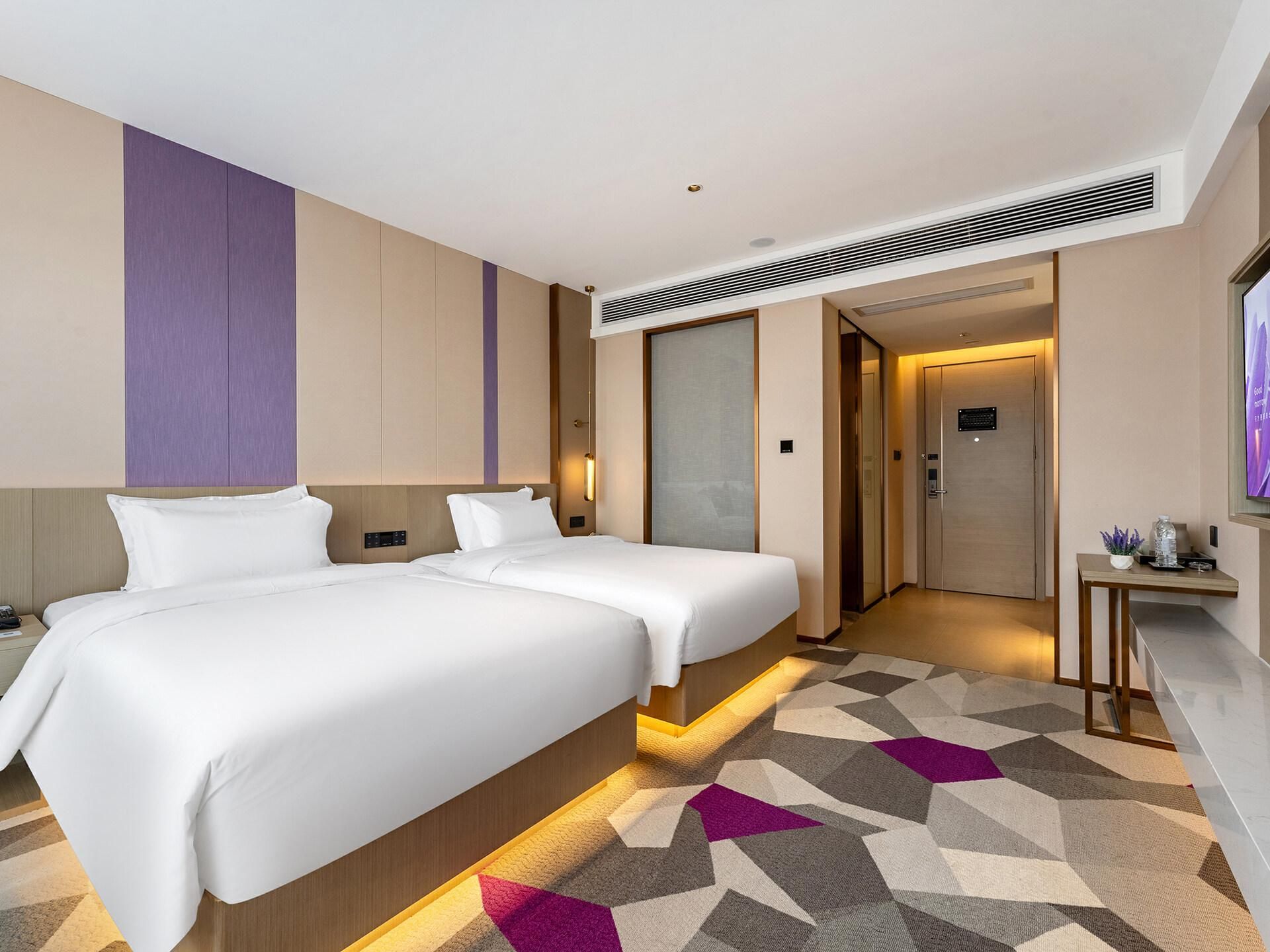 WH - Deluxe Room Twin