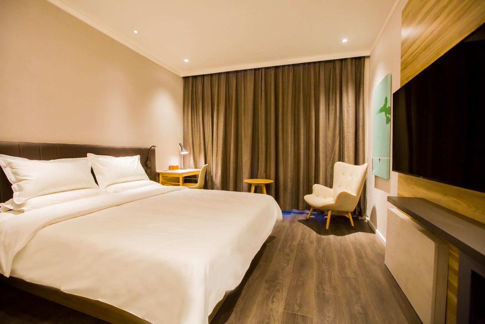 Huazhu - Superior BedRoom