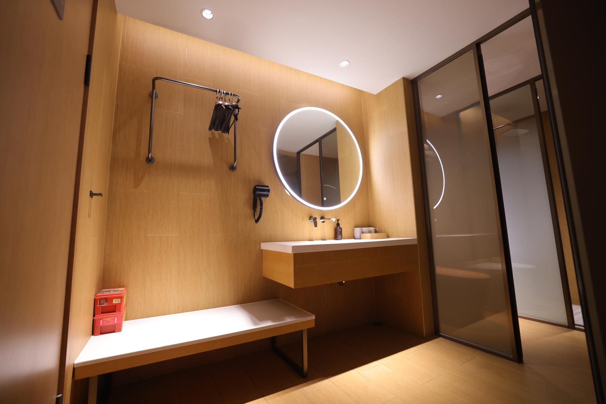 Twin Business Room