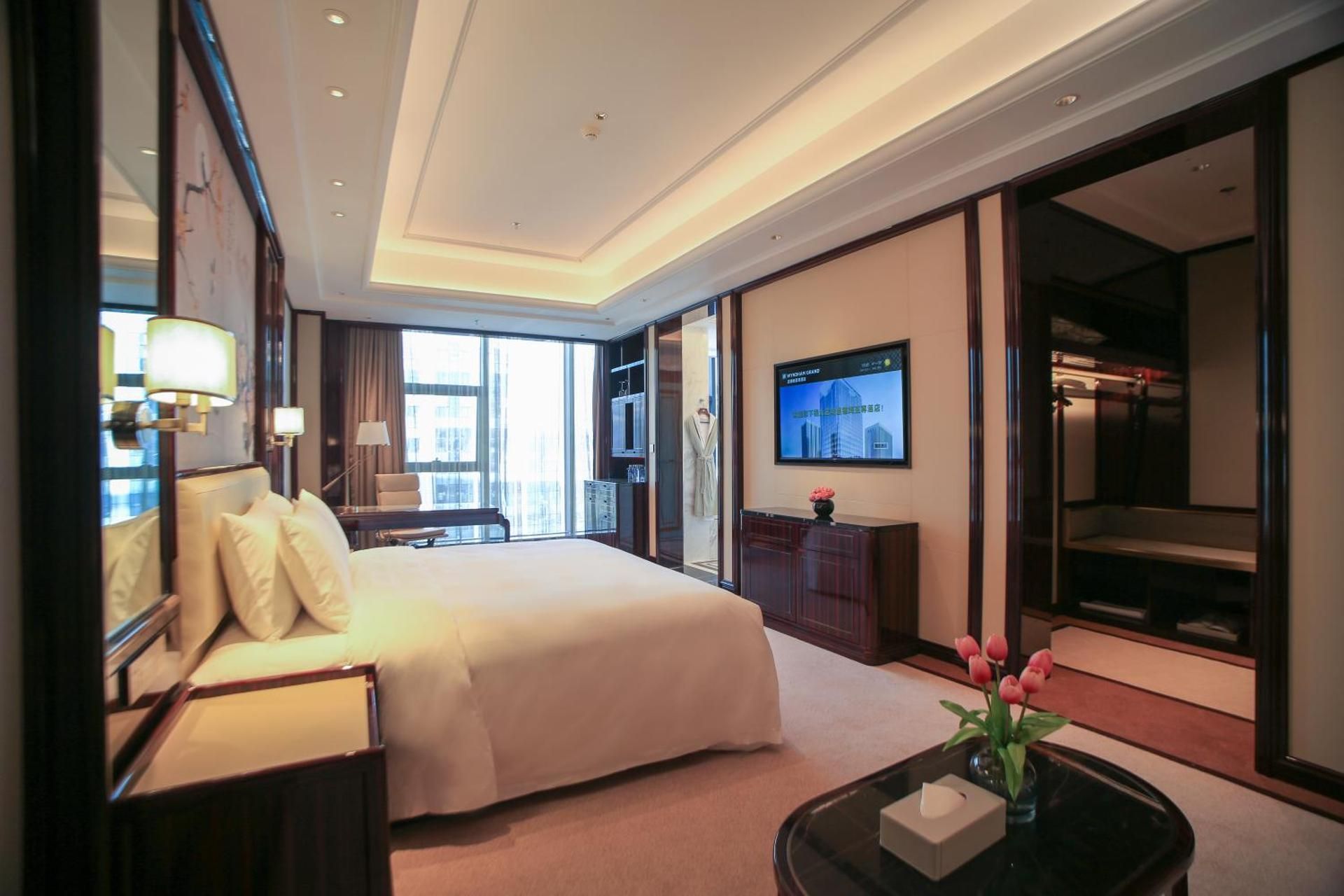 Deluxe King Room No-smoking