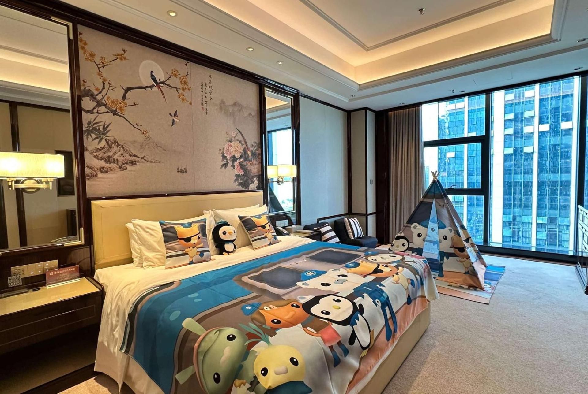 Wyndham Grand Tongren Downtown Hotel King Room - Non-Smoking 2