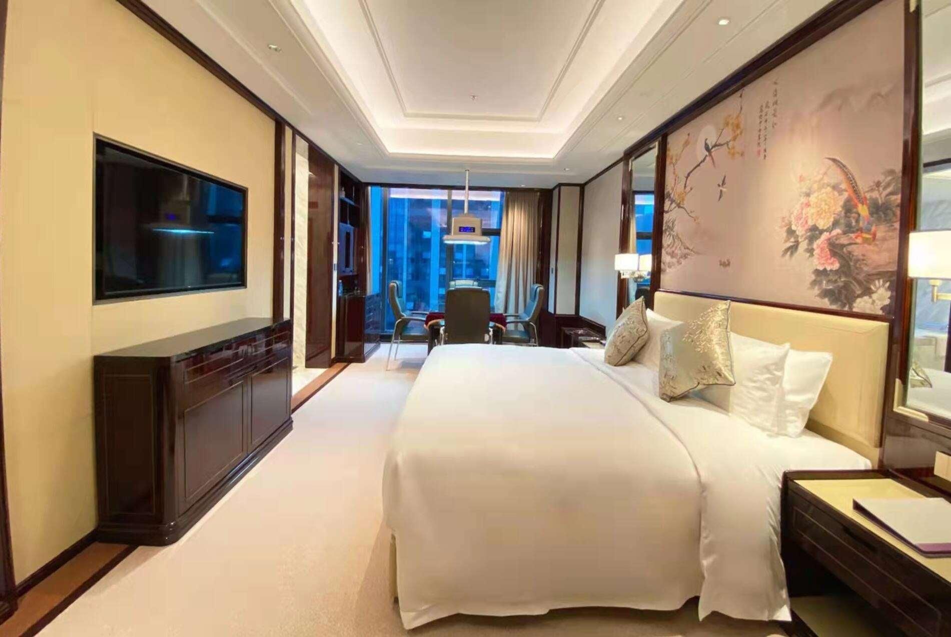 1 King Bed, Efficiency Room, Smoking