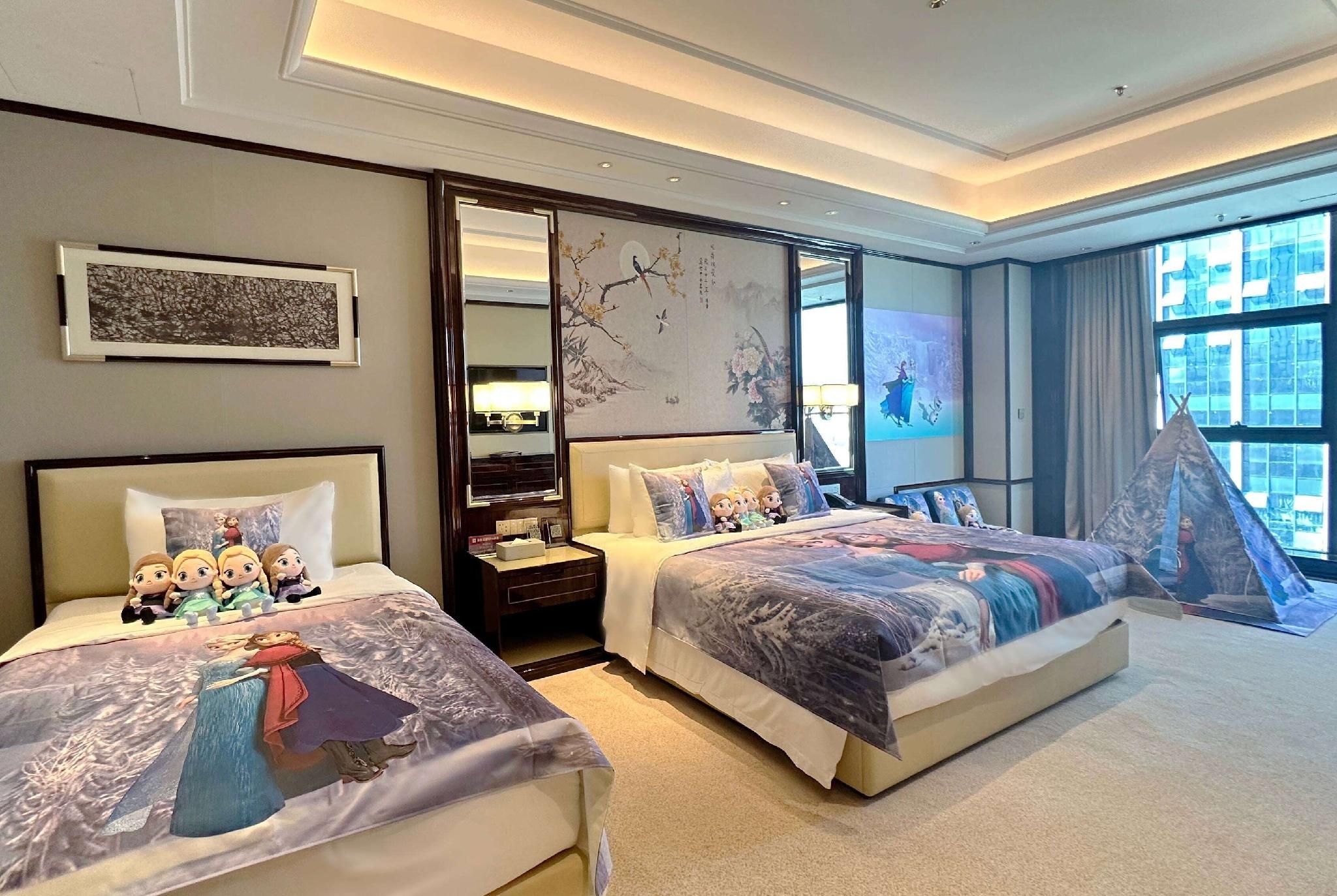 1 King Bed, 1.35 Small Bed, Parent-Child Room, Non-Smoking