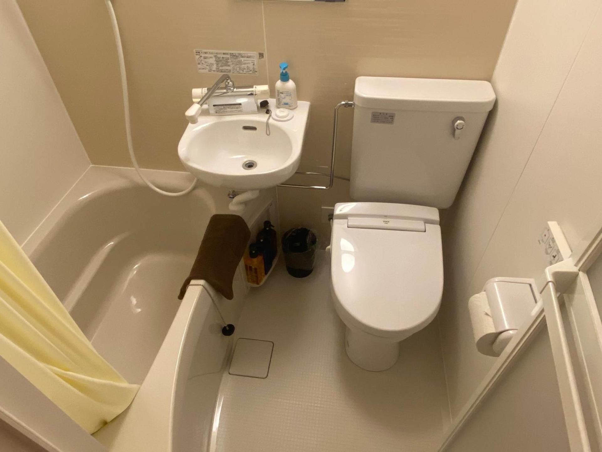Quadruple Room with Private Bathroom