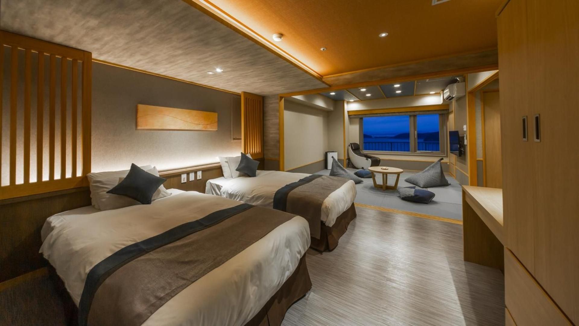 Deluxe Twin Room with Sea View
