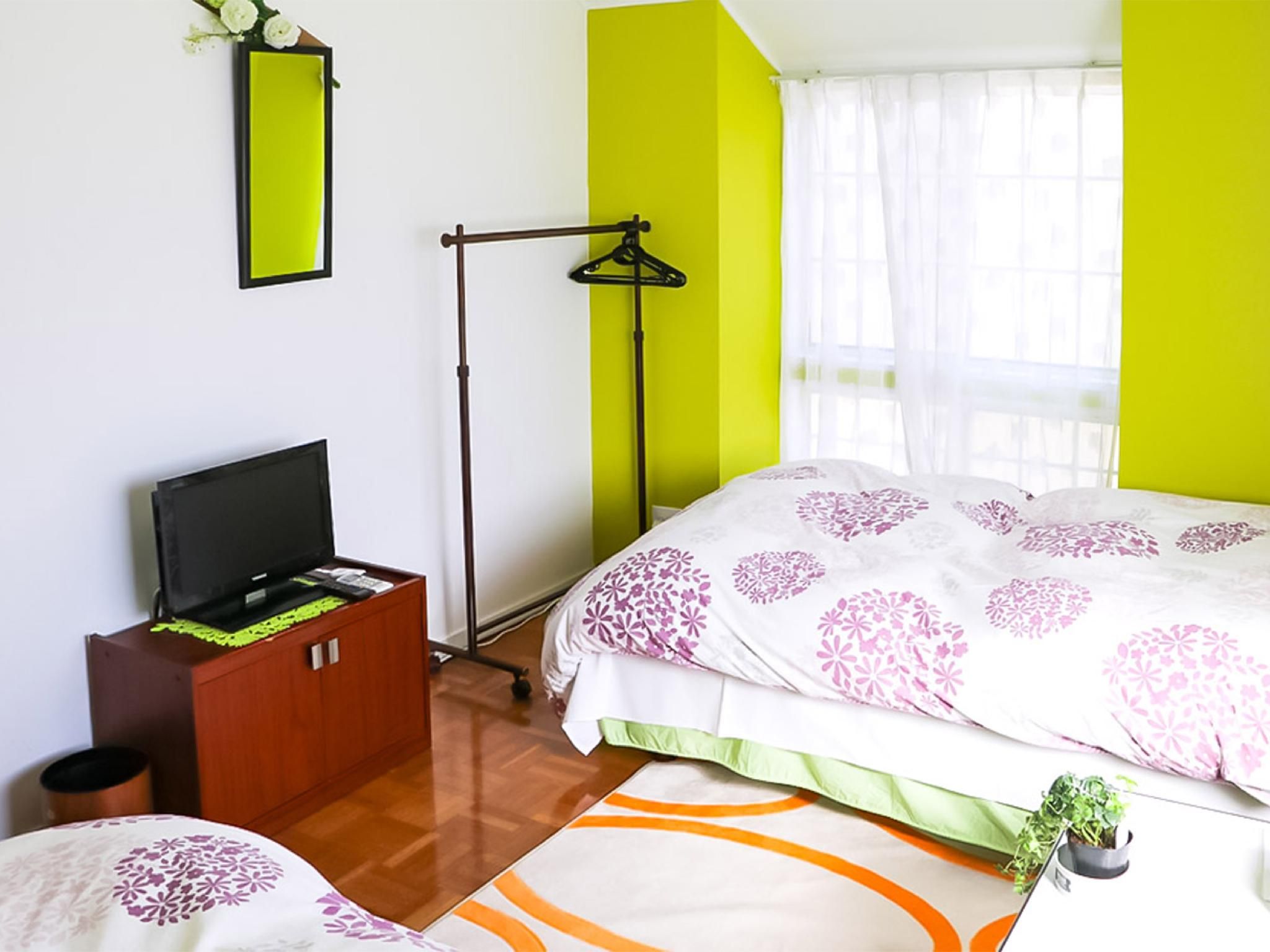 Female Only Twin Room with Shared Bathroom