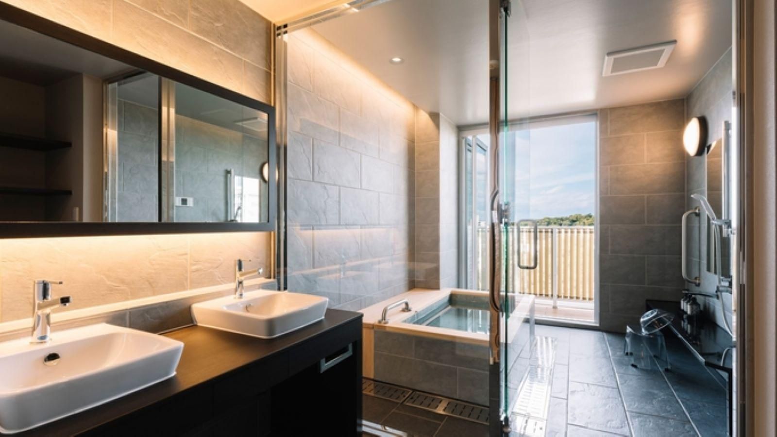 Deluxe Room 01