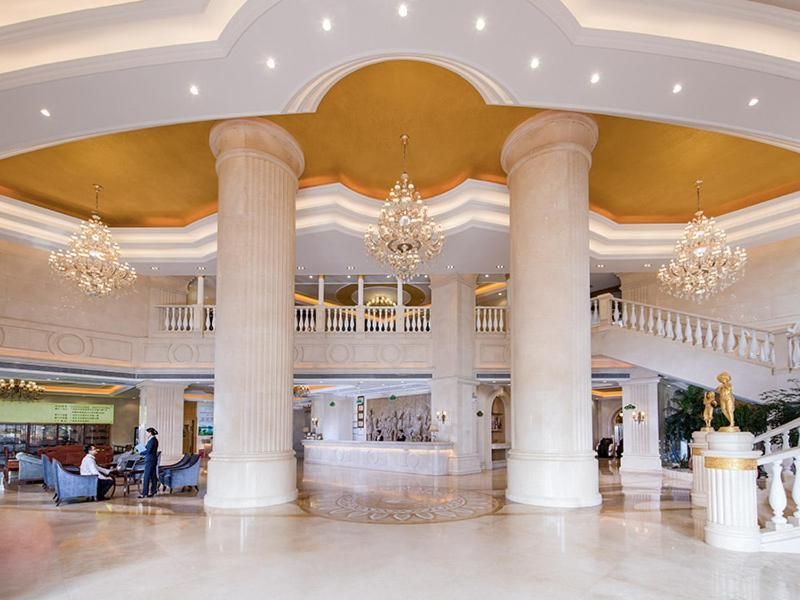 Vienna International Hotel Guangxi Dongxing Second Bridge Port High-speed Railway Station