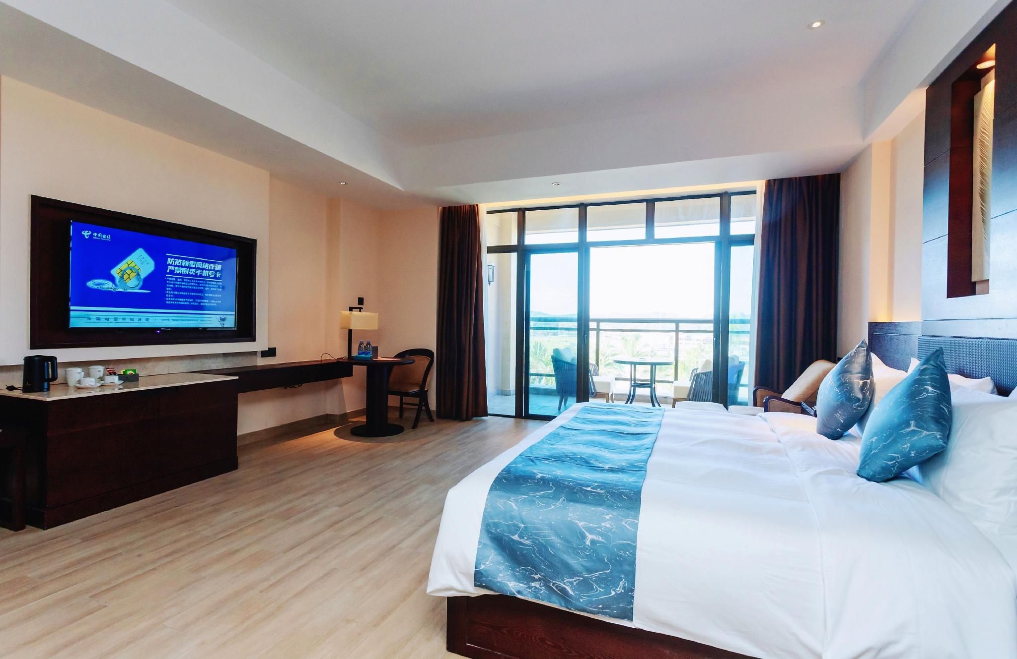 1 King Bed, Deluxe Room, Non-Smoking