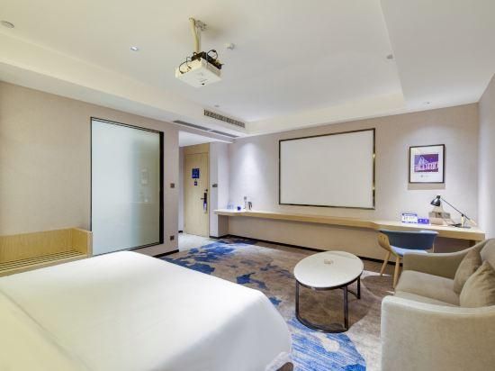 WH - Youxiang Cinema 1 Bed Room