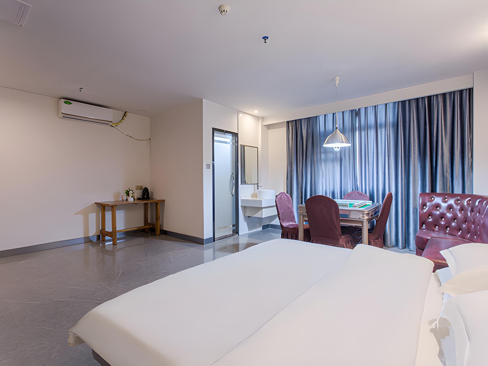 Dossen - Deluxe Bed Room