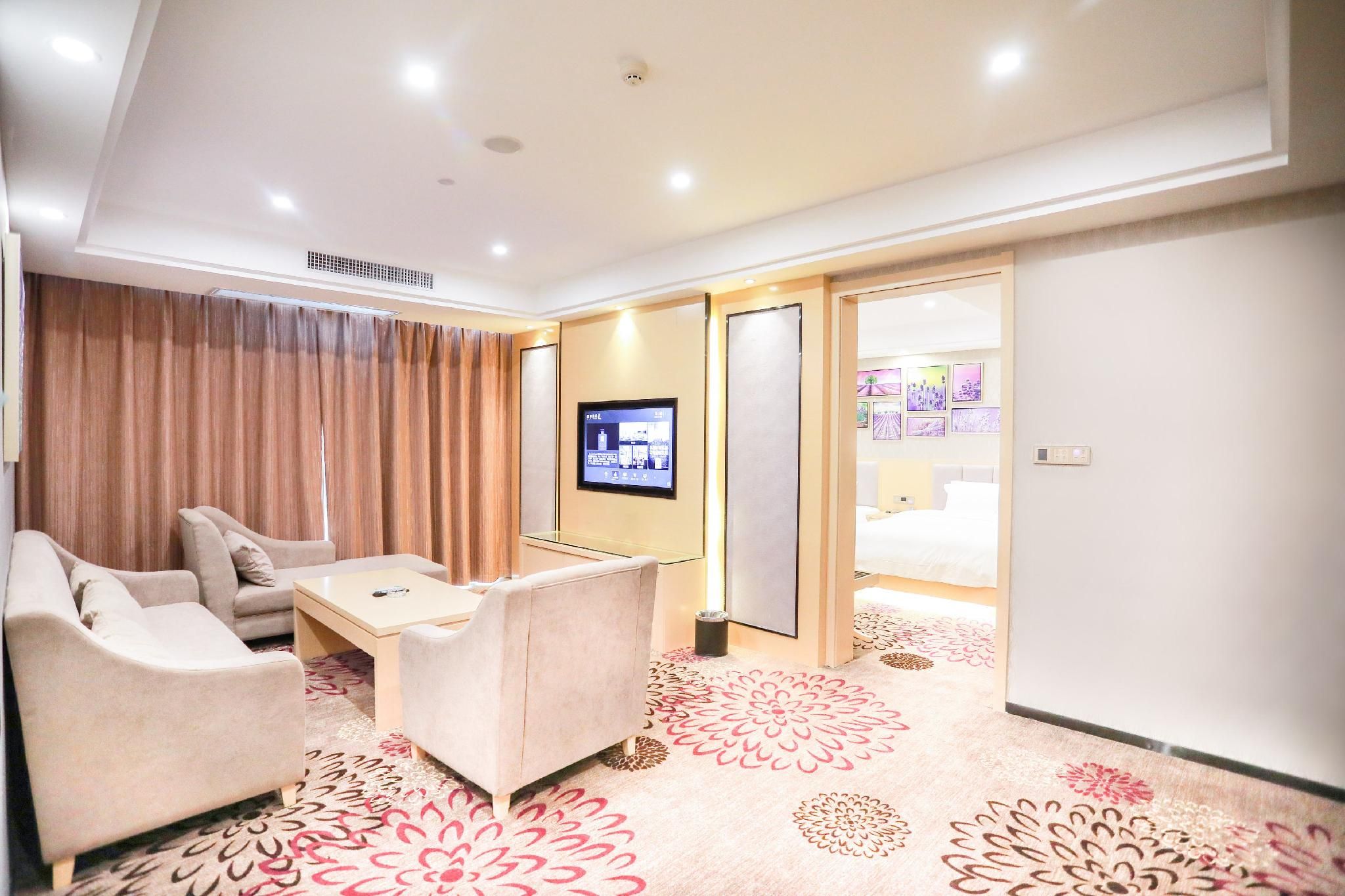 Business Suite Twin